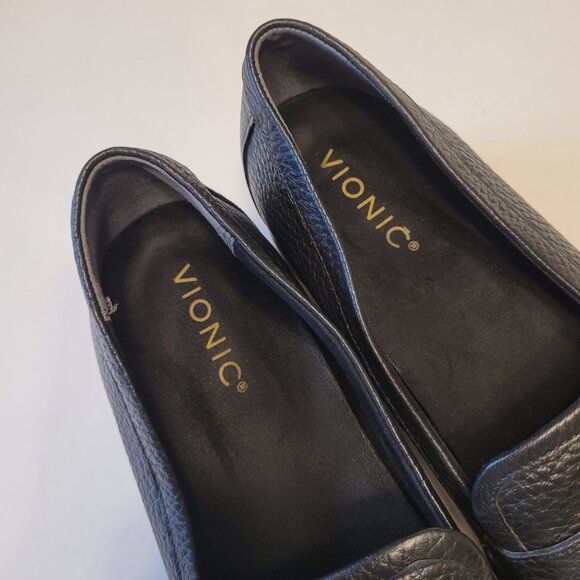 Vionic Sellah Pebbled Leather Loafers - Picture 9 of 10